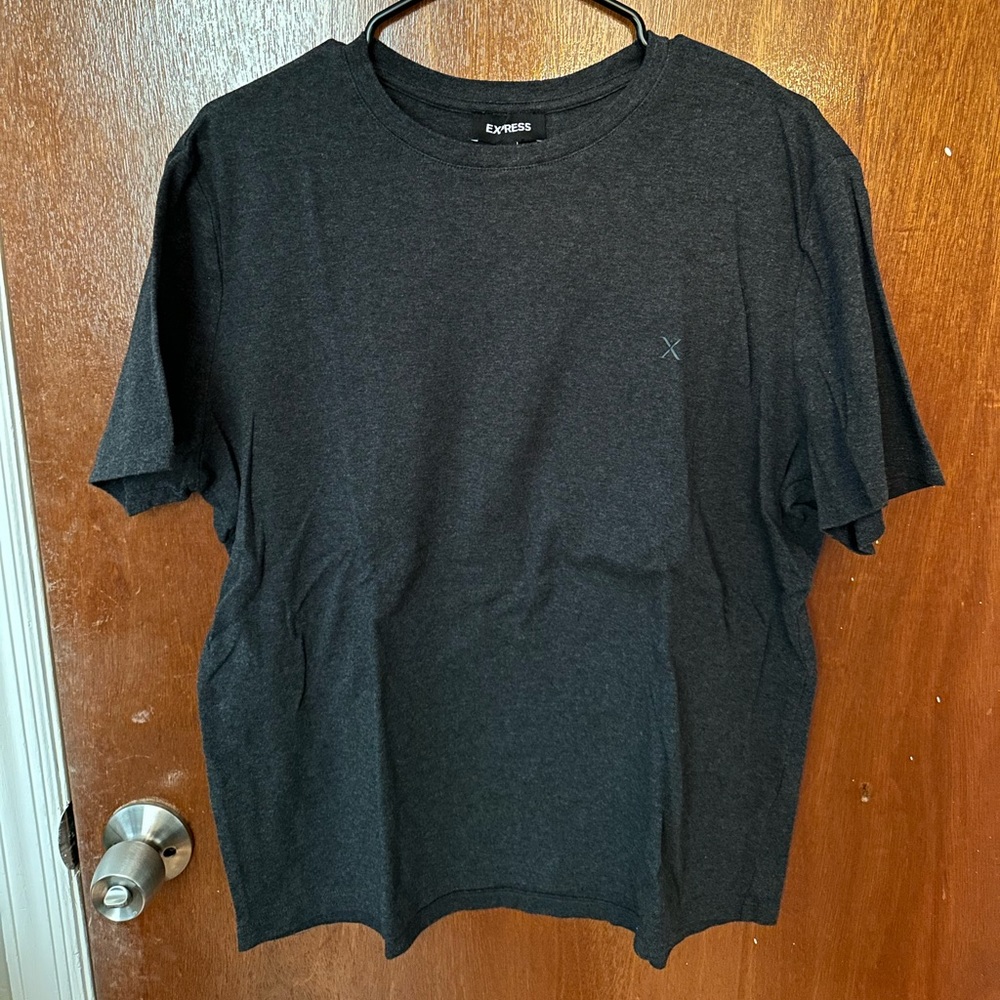 Express 4-pack logo T-shirts 4 different colors